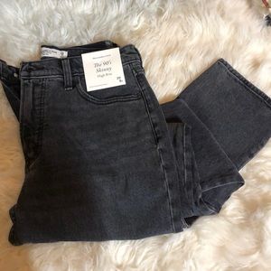 Abercrombie & Fitch the 90s skinny high rise jeans
